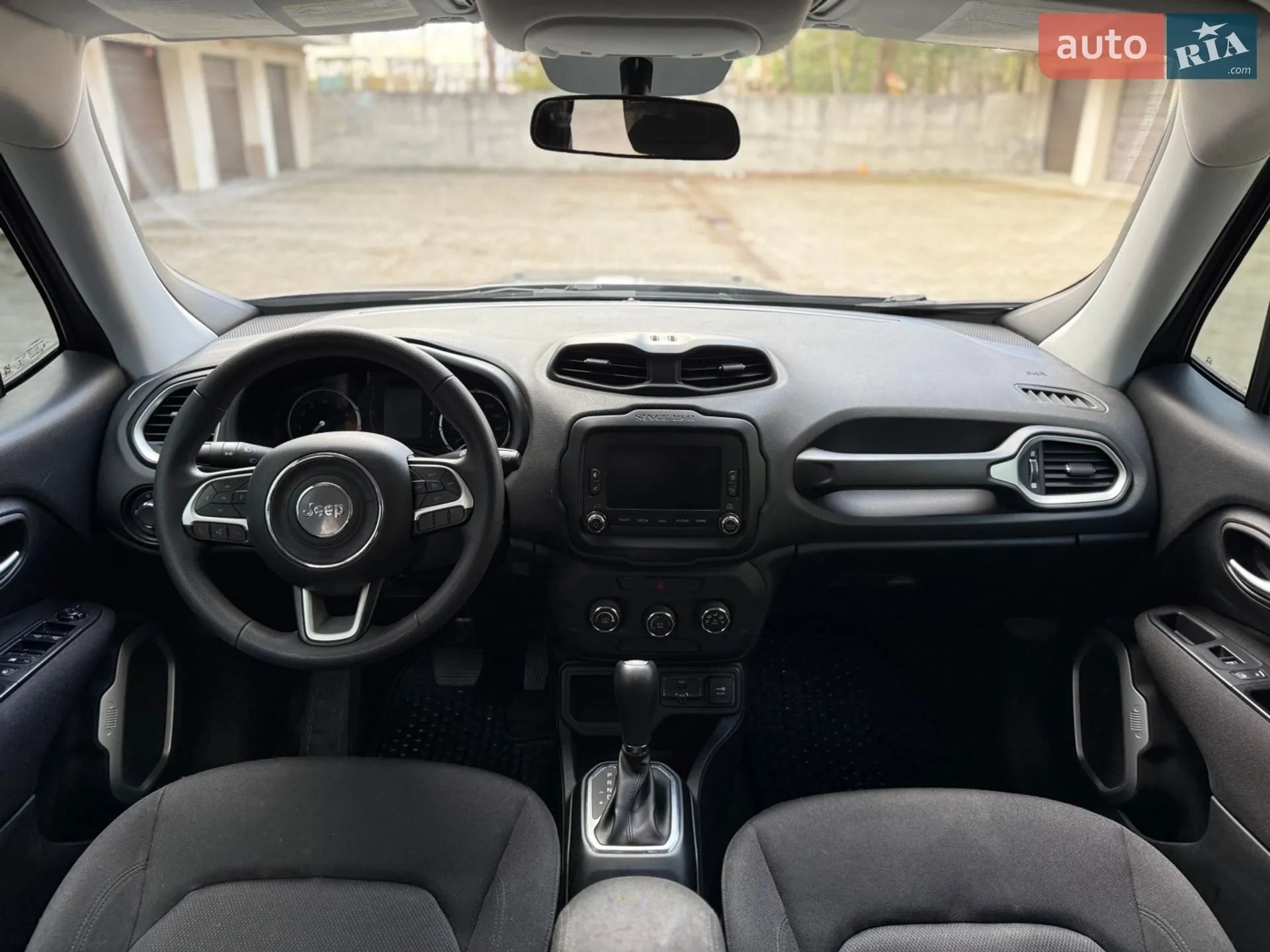 2017 Jeep Renegade - мініатюра 10
