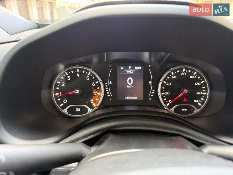 Позашляховик / Кросовер Jeep Renegade 2017 в Києві