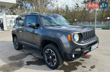 Позашляховик / Кросовер Jeep Renegade 2016 в Охтирці