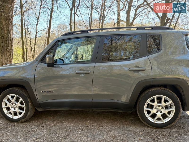 Внедорожник / Кроссовер Jeep Renegade 2019 в Киеве фото 6 Внедорожник / Кроссовер Jeep Renegade 2019 в Киеве