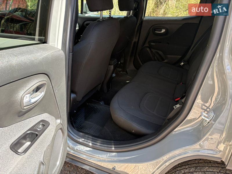 Внедорожник / Кроссовер Jeep Renegade 2019 в Киеве фото 16 Внедорожник / Кроссовер Jeep Renegade 2019 в Киеве