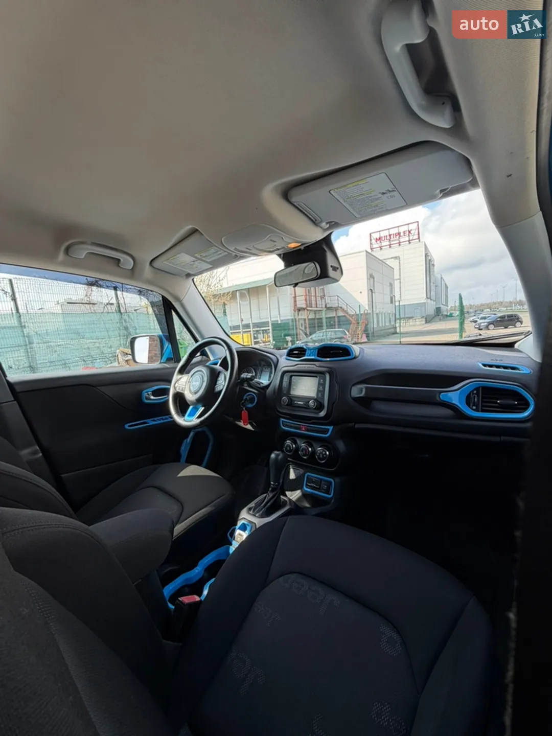2015 Jeep Renegade - мініатюра 15
