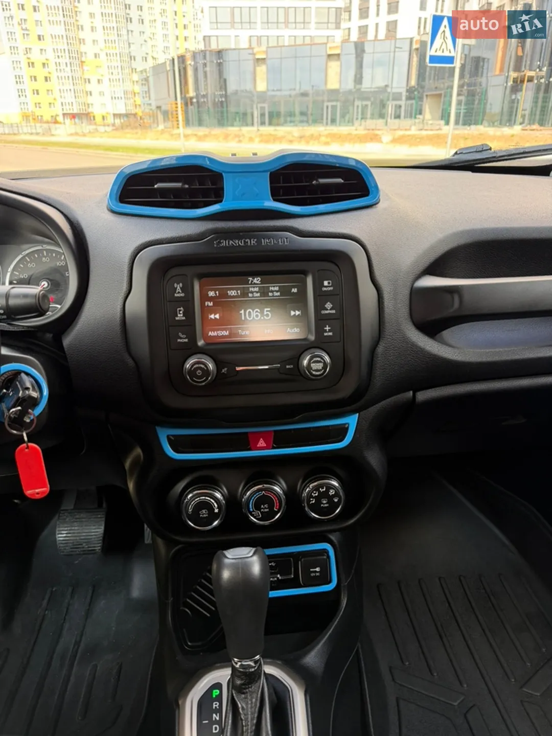 2015 Jeep Renegade - мініатюра 20