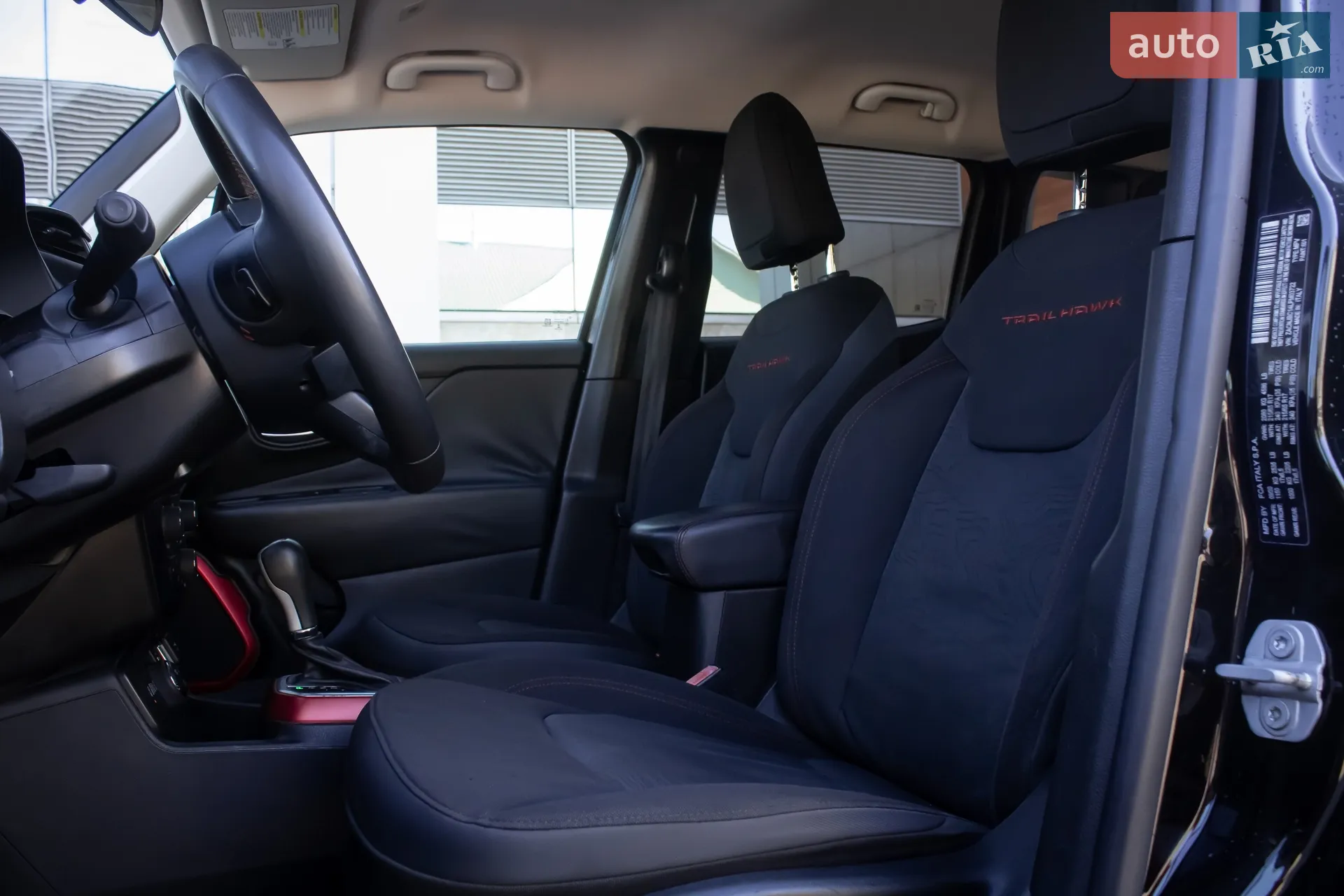 2020 Jeep Renegade - мініатюра 11