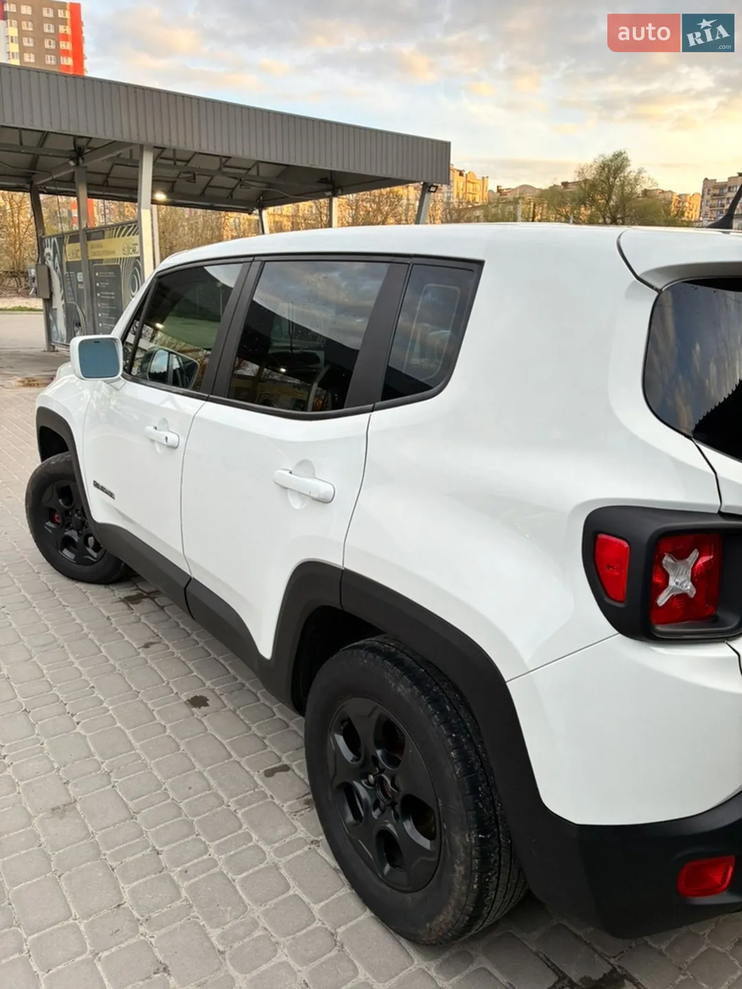 2018 Jeep Renegade - мініатюра 3