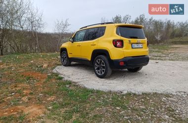 Внедорожник / Кроссовер Jeep Renegade 2016 в Ужгороде