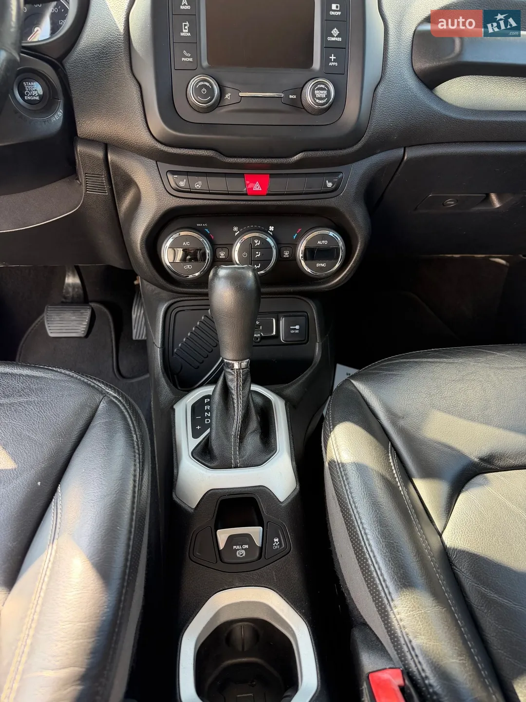 2017 Jeep Renegade - мініатюра 8