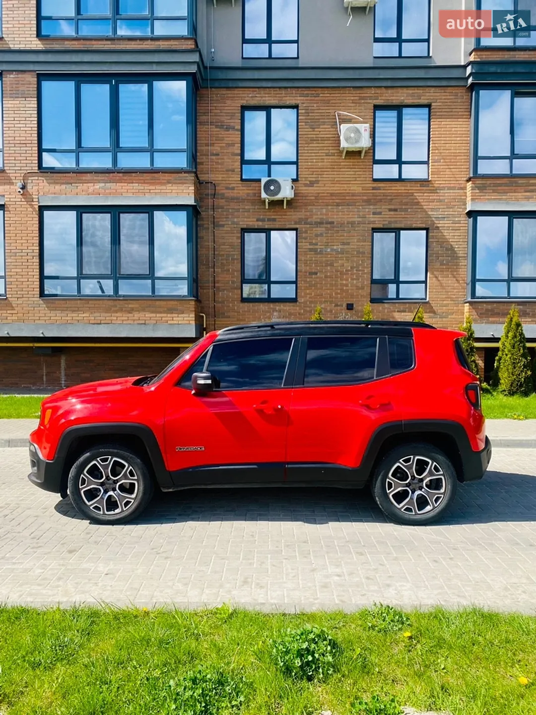 2015 Jeep Renegade - мініатюра 8