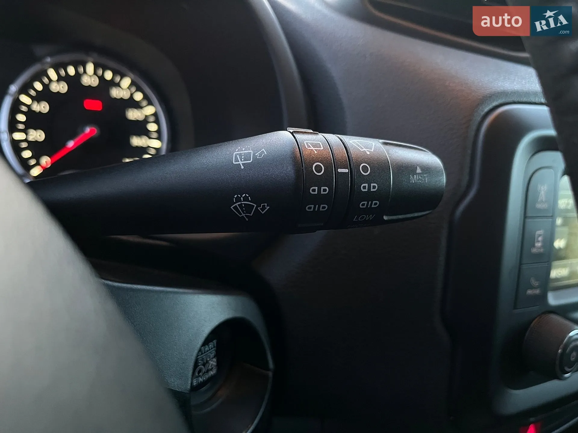 2017 Jeep Renegade - мініатюра 22