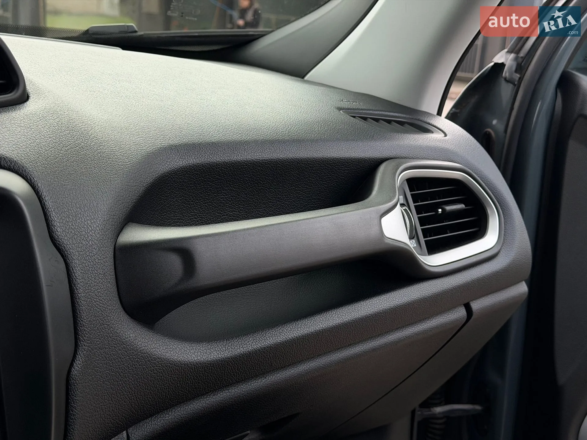 2018 Jeep Renegade - мініатюра 87