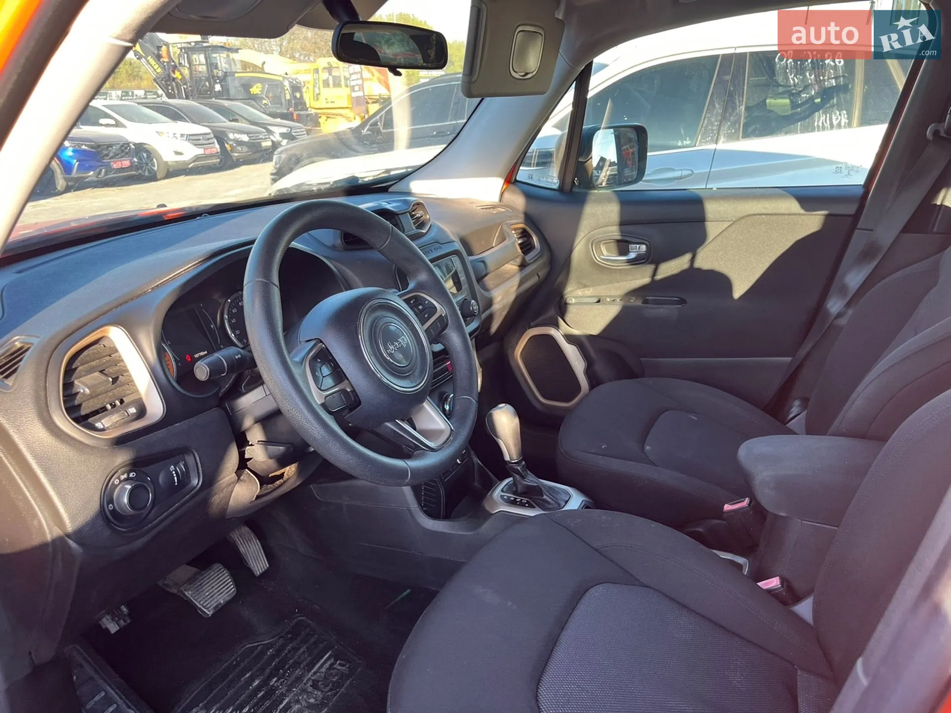 2015 Jeep Renegade - мініатюра 8