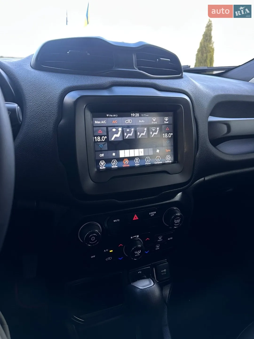 2020 Jeep Renegade - мініатюра 23