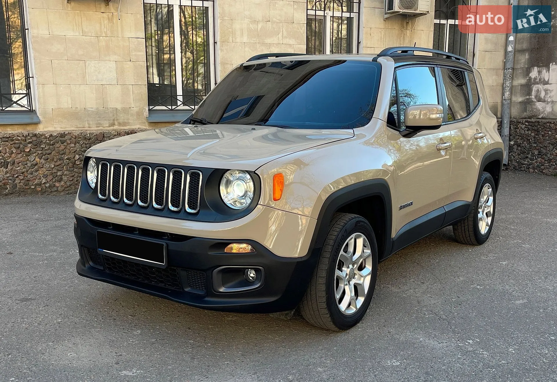 2015 Jeep Renegade - мініатюра 2