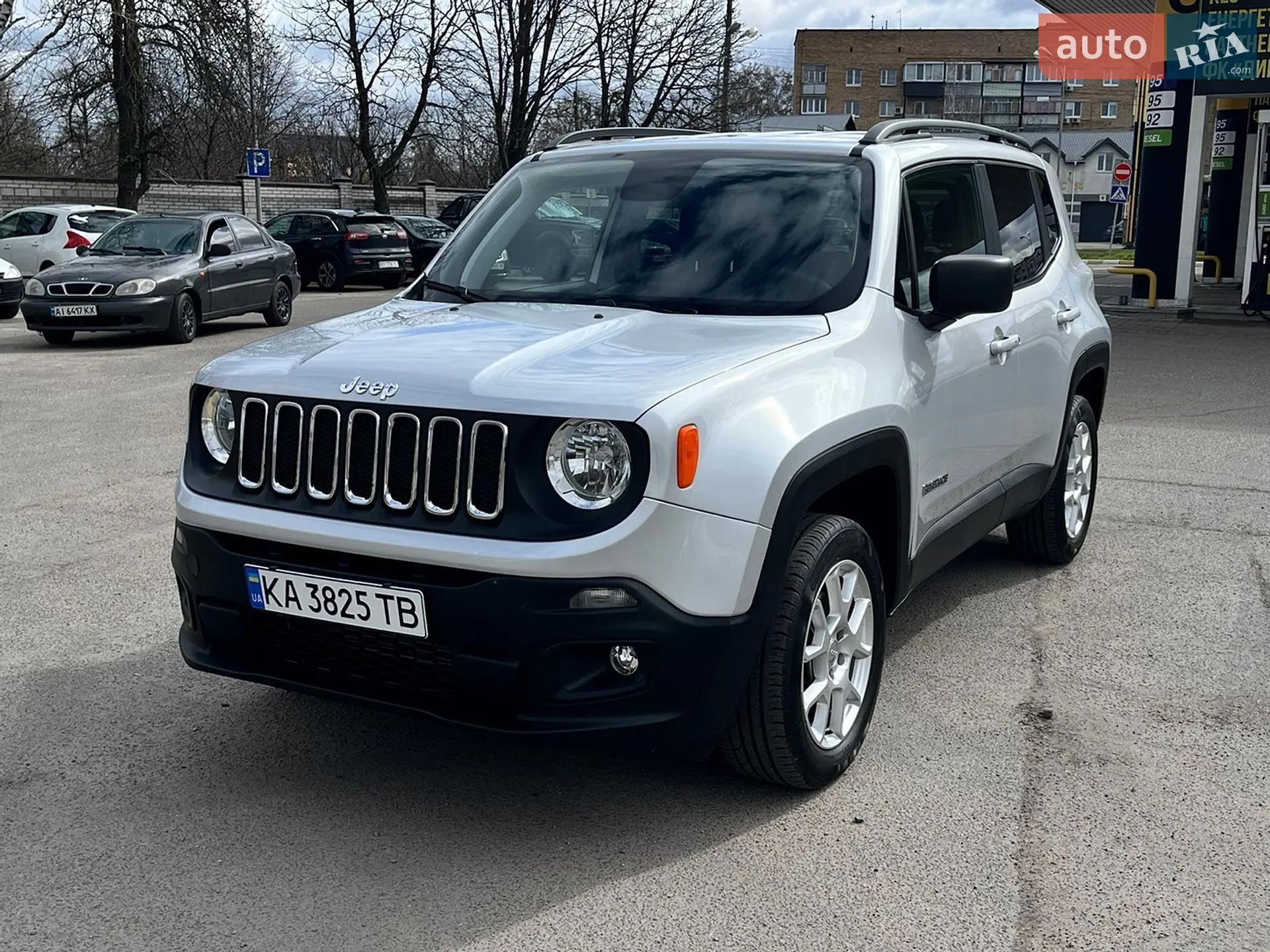 2020 Jeep Renegade - мініатюра 2