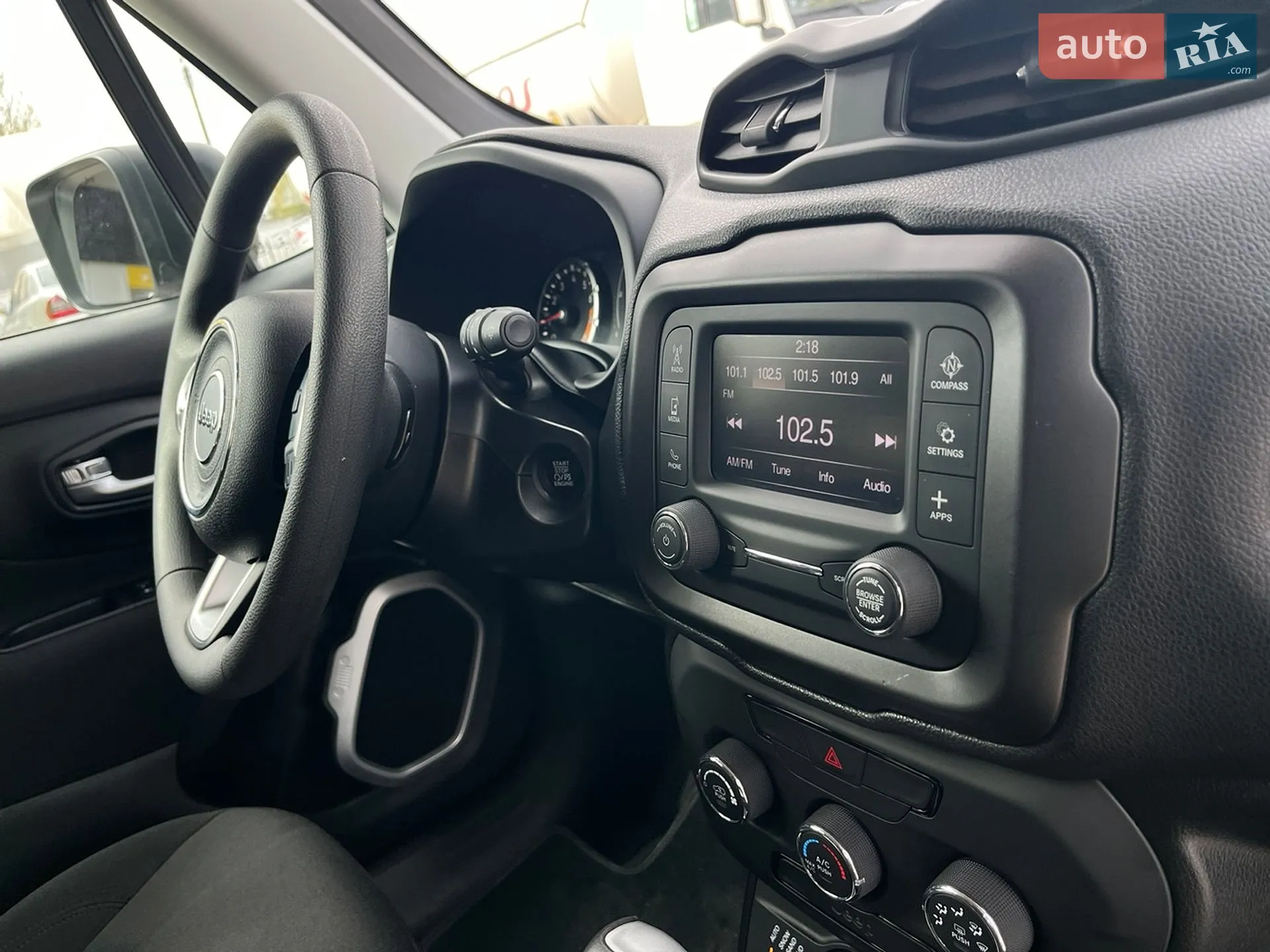 2020 Jeep Renegade - мініатюра 51