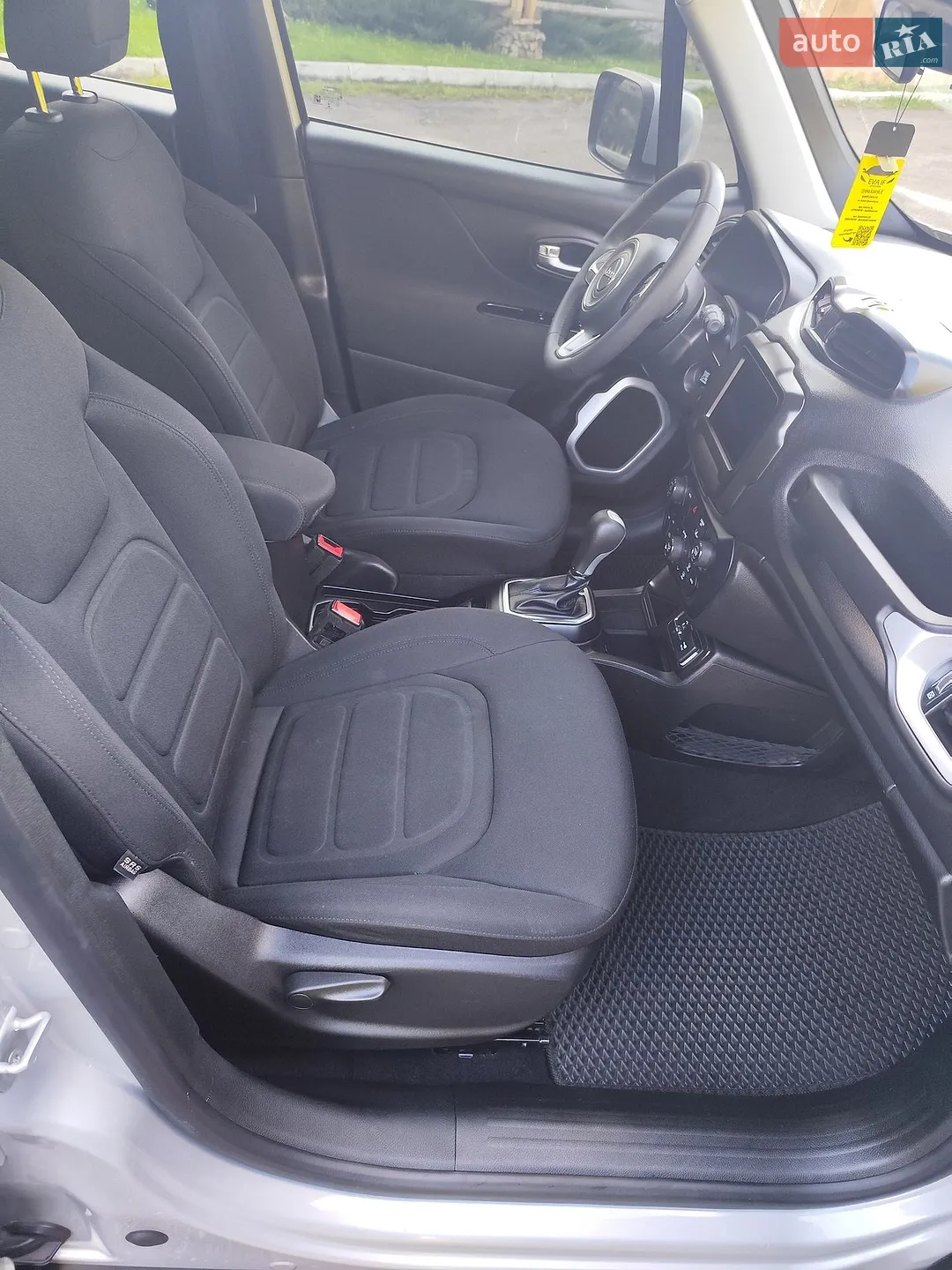 2021 Jeep Renegade - мініатюра 21