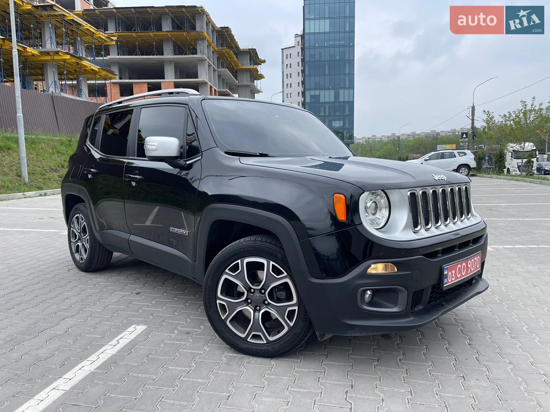 2017 Jeep Renegade - мініатюра 2