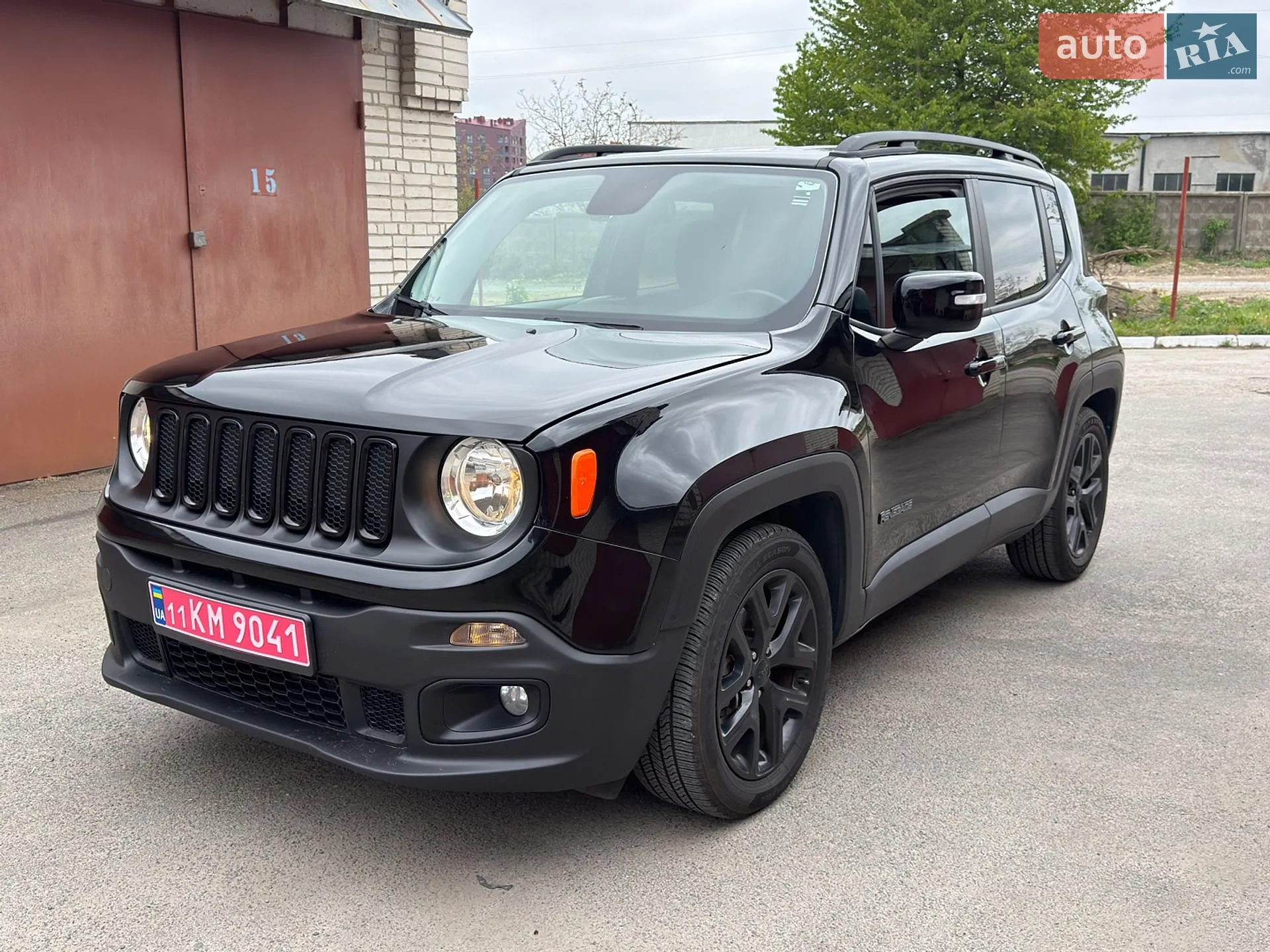 2017 Jeep Renegade - мініатюра 2