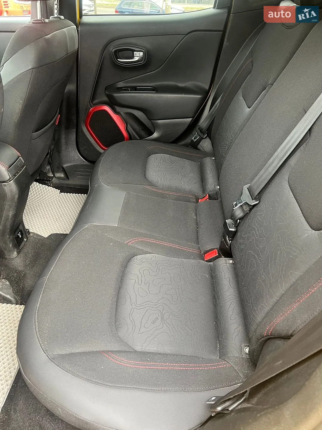 2015 Jeep Renegade - мініатюра 8