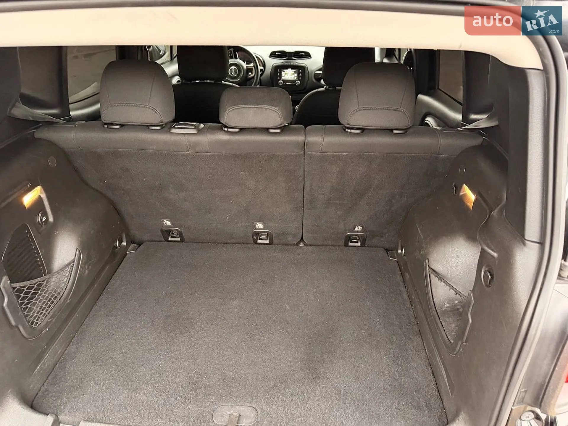 2016 Jeep Renegade - мініатюра 26