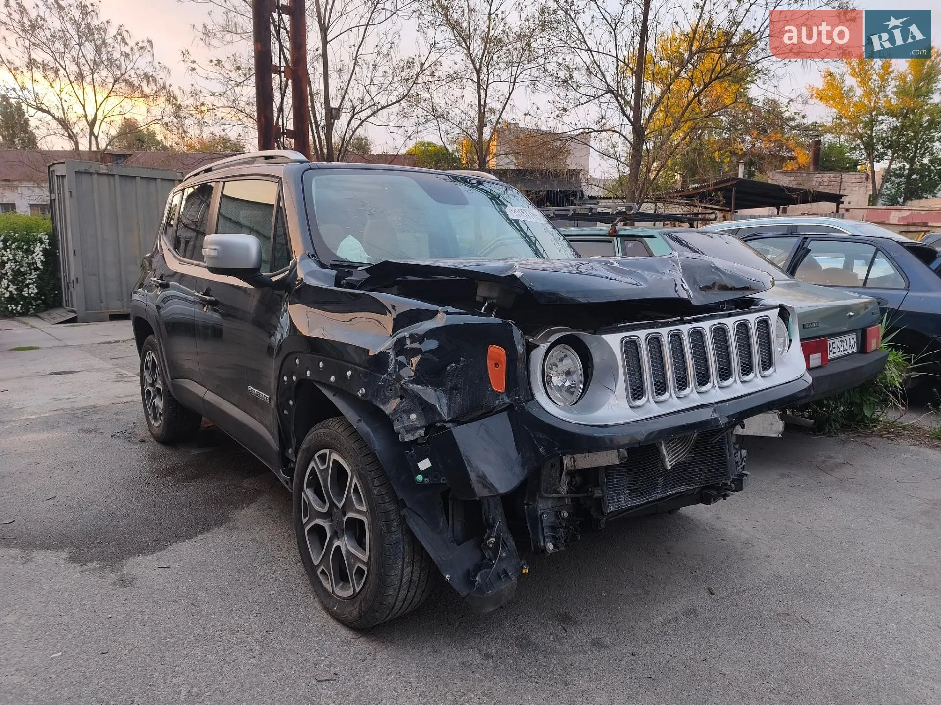2016 Jeep Renegade - мініатюра 2