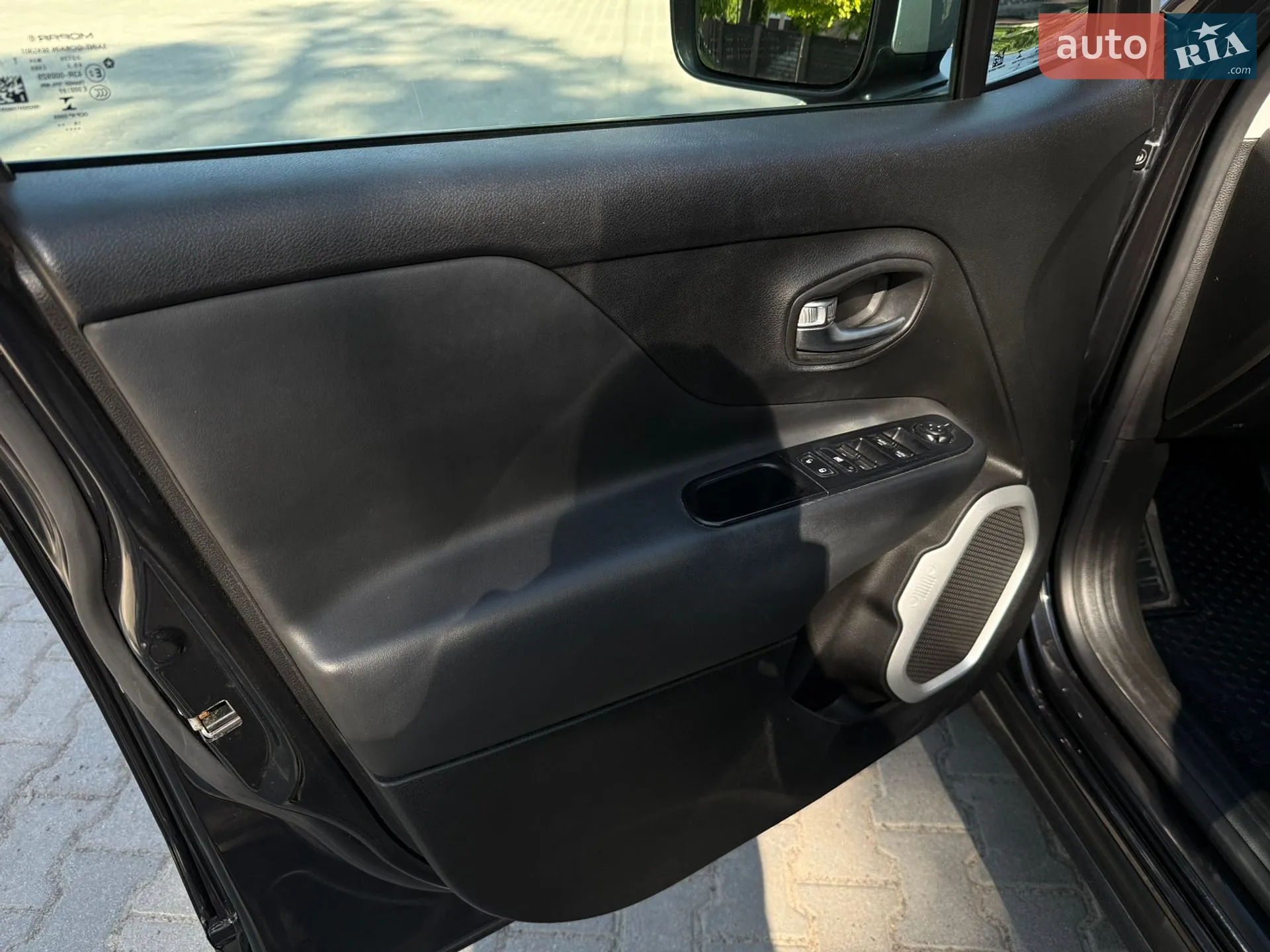 2016 Jeep Renegade - мініатюра 15