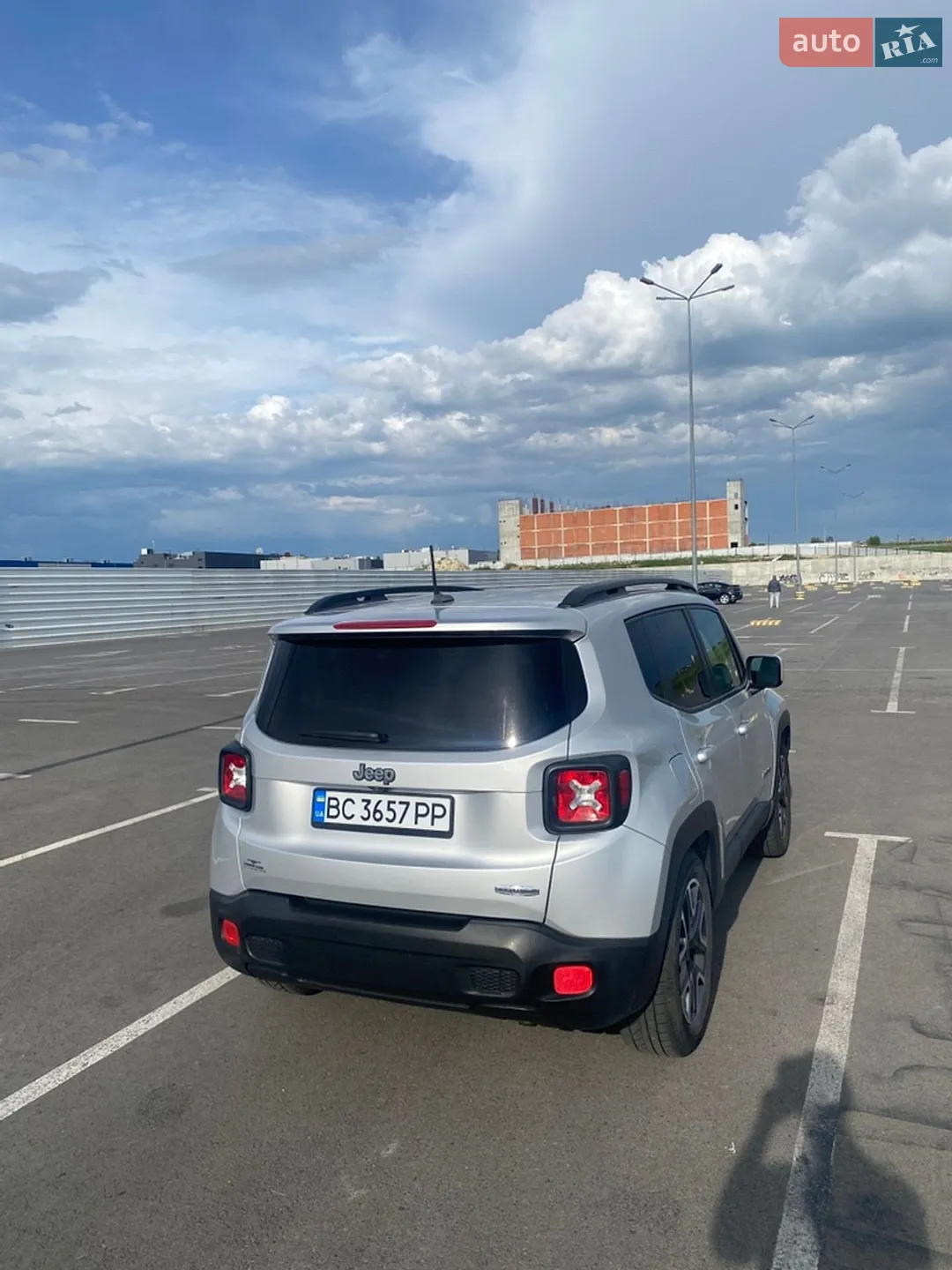 2017 Jeep Renegade - мініатюра 2