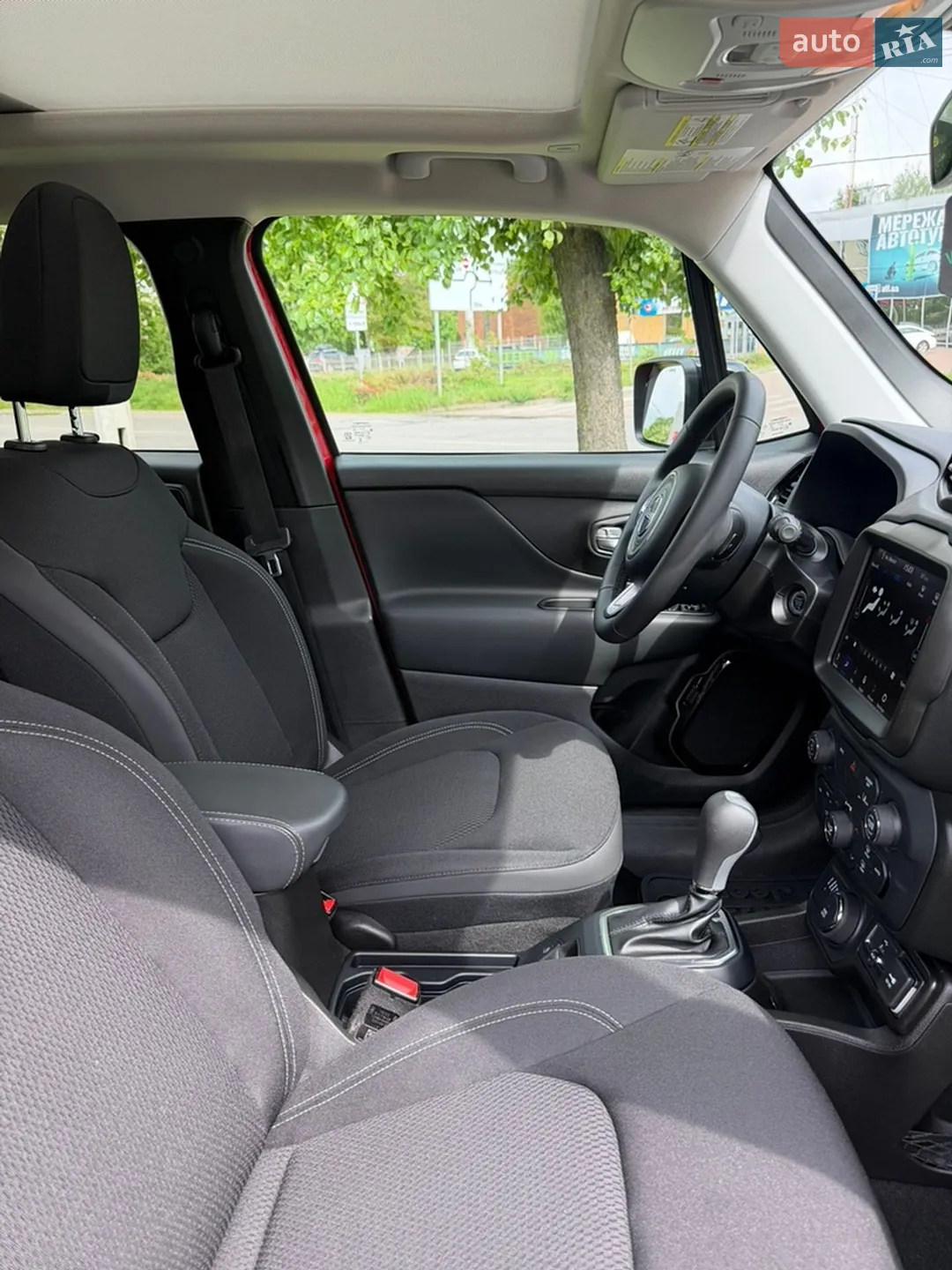 2023 Jeep Renegade - мініатюра 35