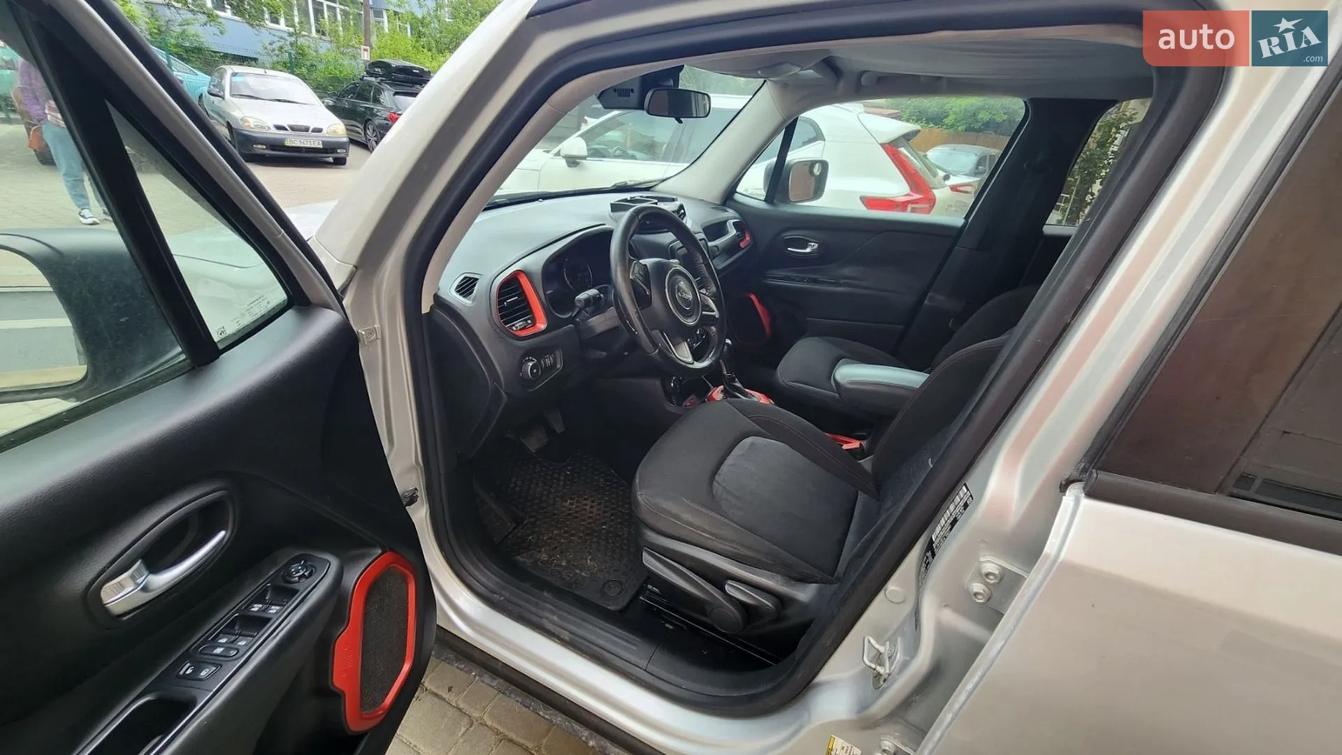 2016 Jeep Renegade - мініатюра 11