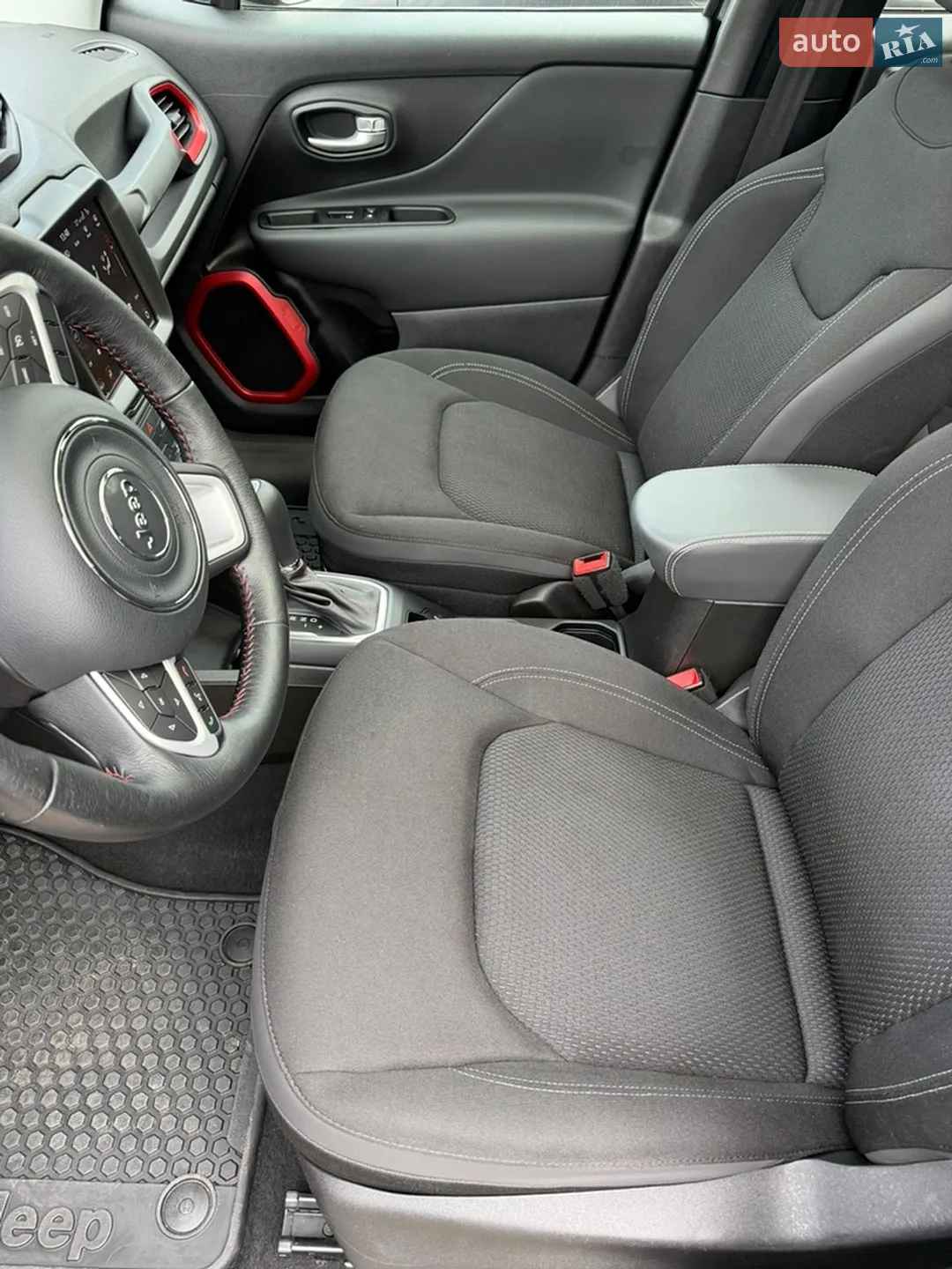 2023 Jeep Renegade - мініатюра 32