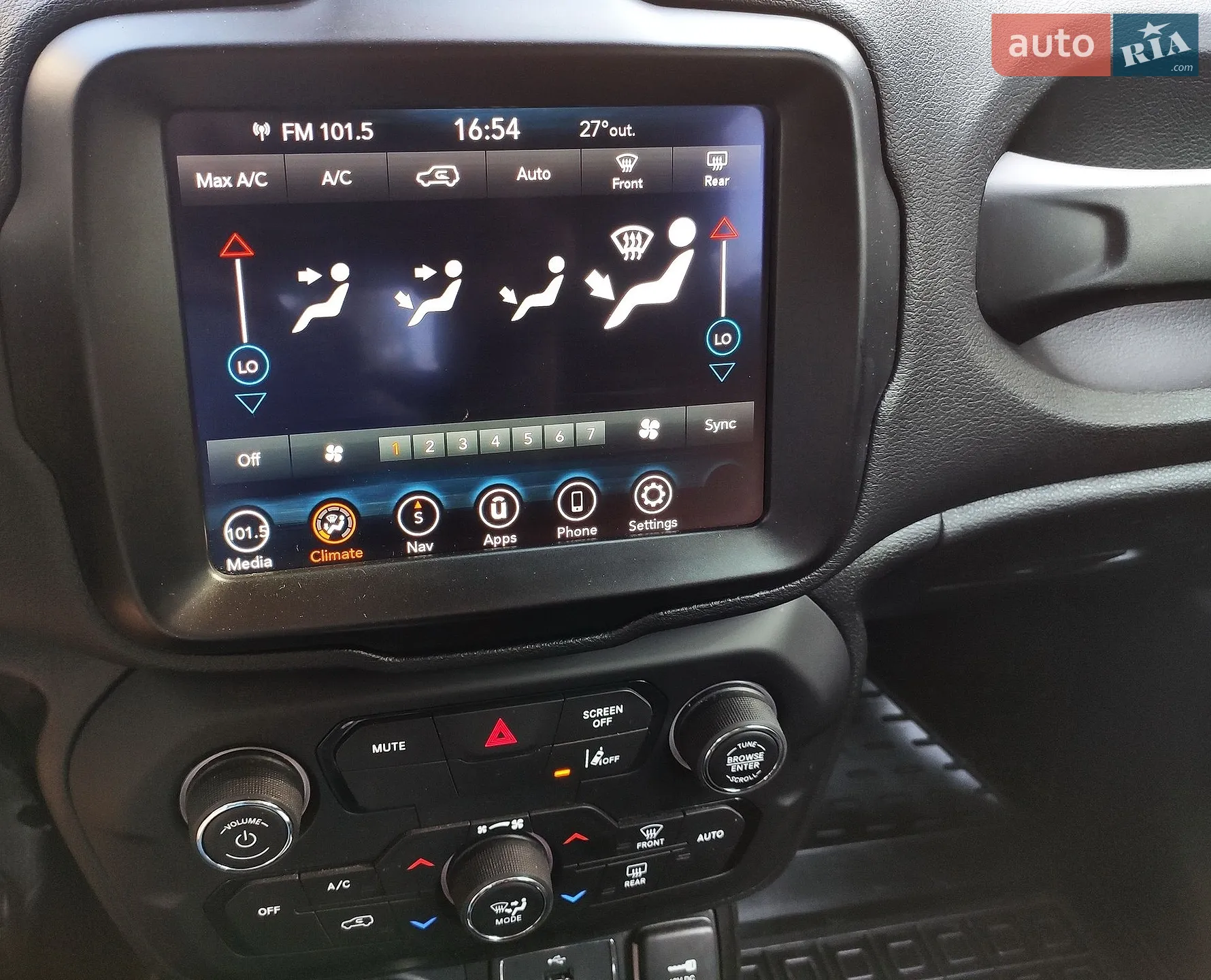 2022 Jeep Renegade - мініатюра 21