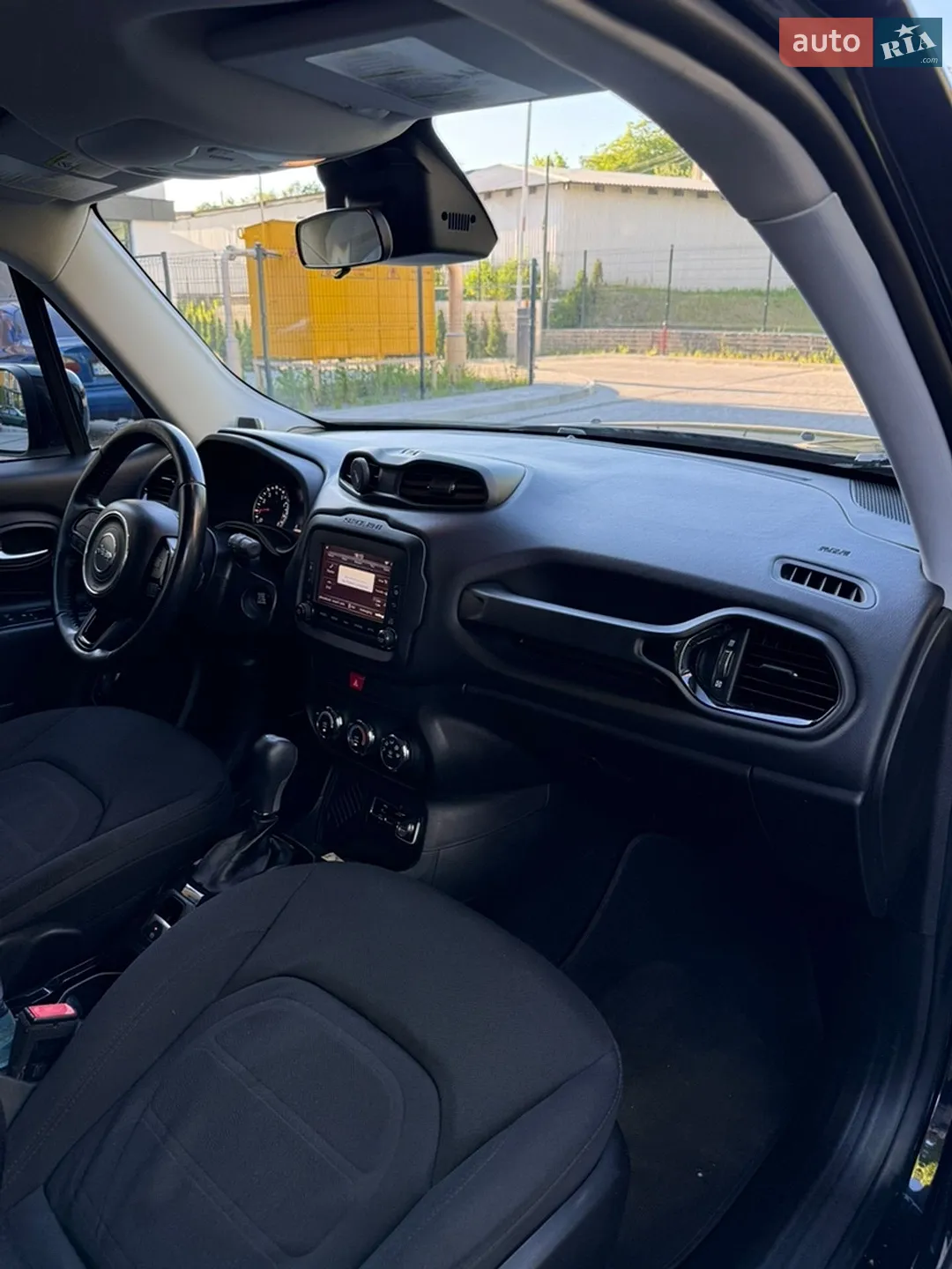2016 Jeep Renegade - мініатюра 18