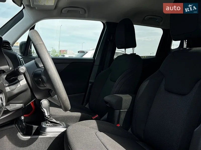 Jeep Renegade 2018 VIN ZACCJBAB6JPH48379 фото оголошення 9 з 64