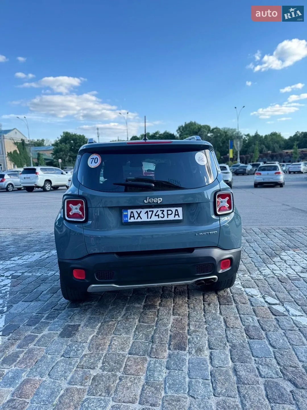 2017 Jeep Renegade - мініатюра 3