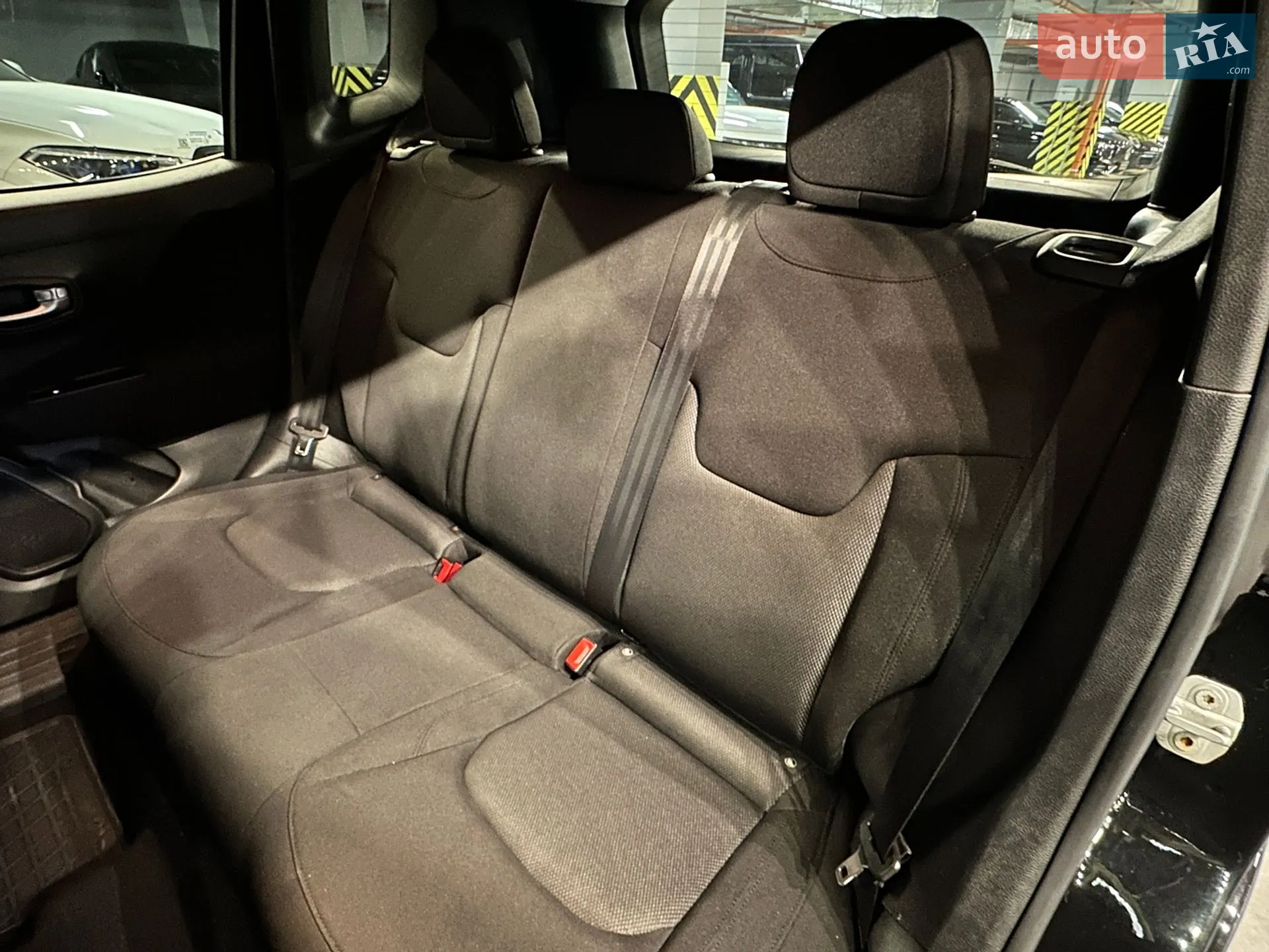 2015 Jeep Renegade - мініатюра 11