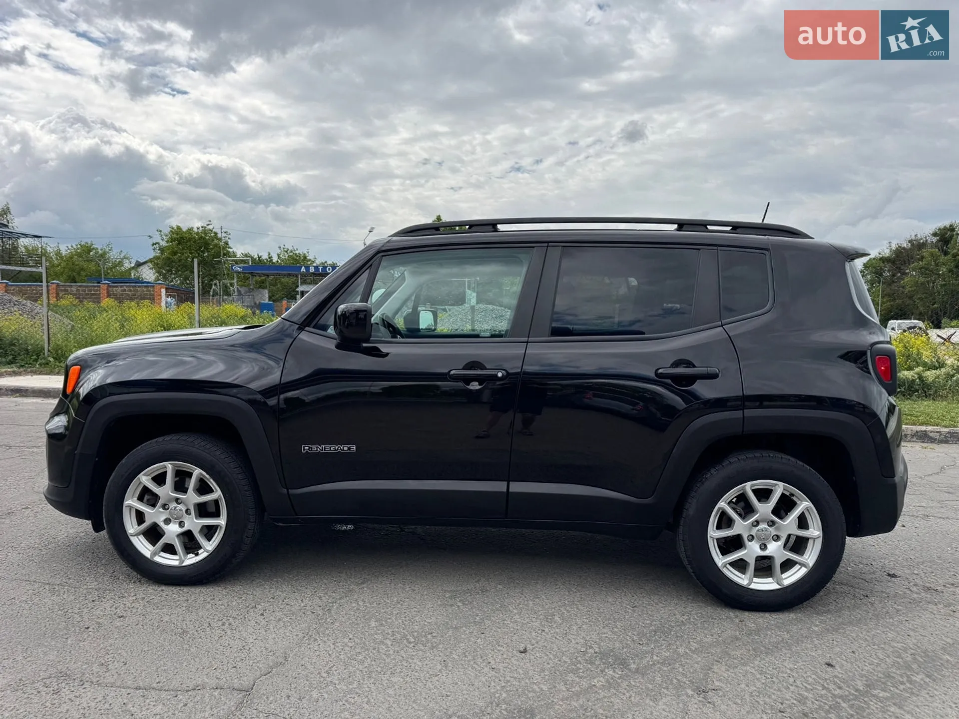 2020 Jeep Renegade - мініатюра 9