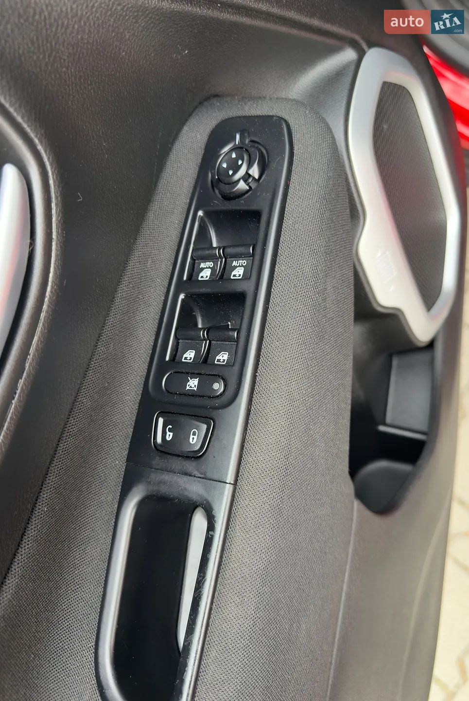 2019 Jeep Renegade - мініатюра 17