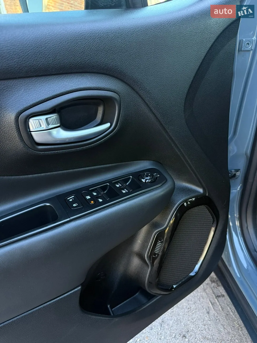 2018 Jeep Renegade - мініатюра 35
