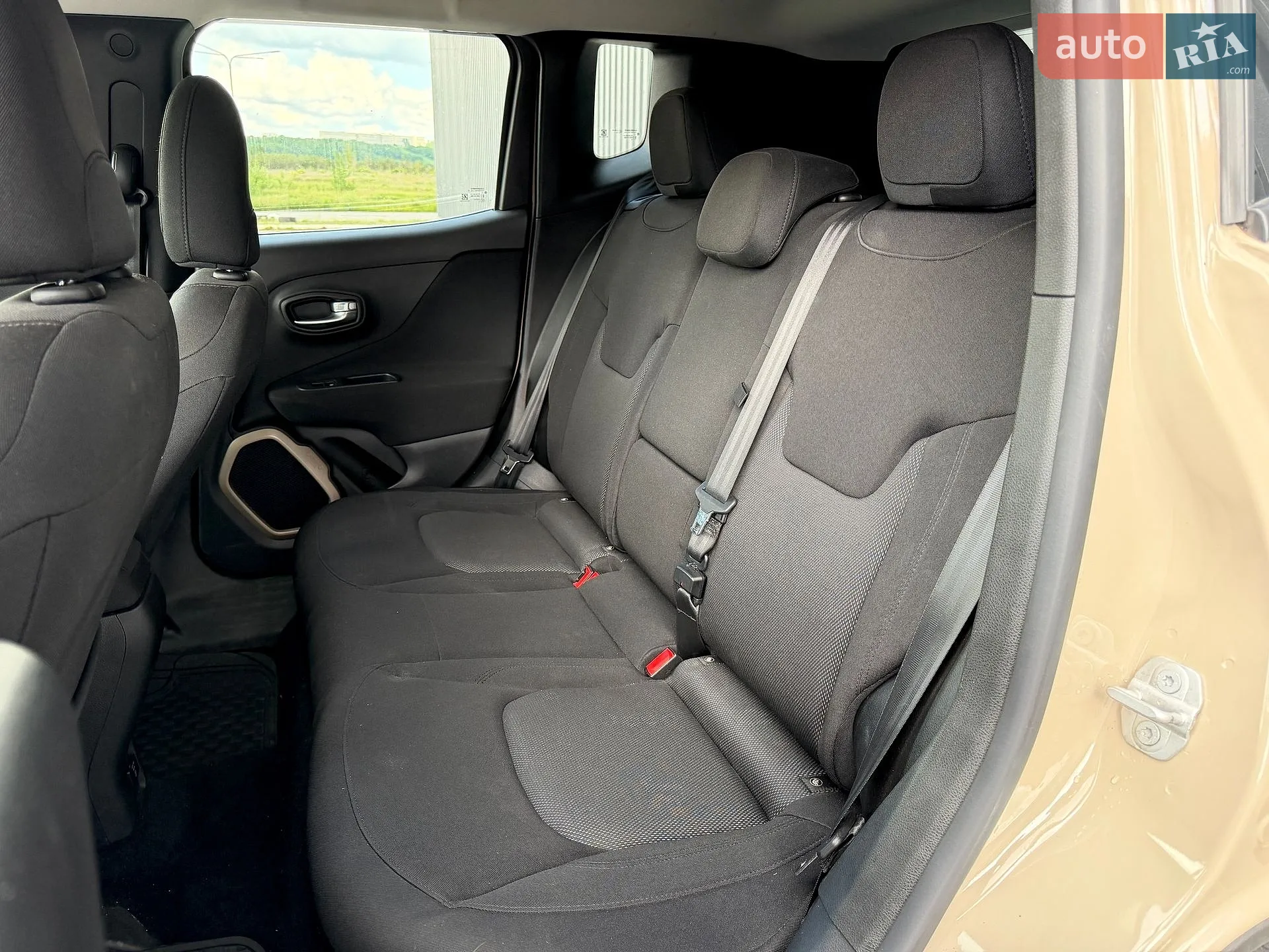 2016 Jeep Renegade - мініатюра 11