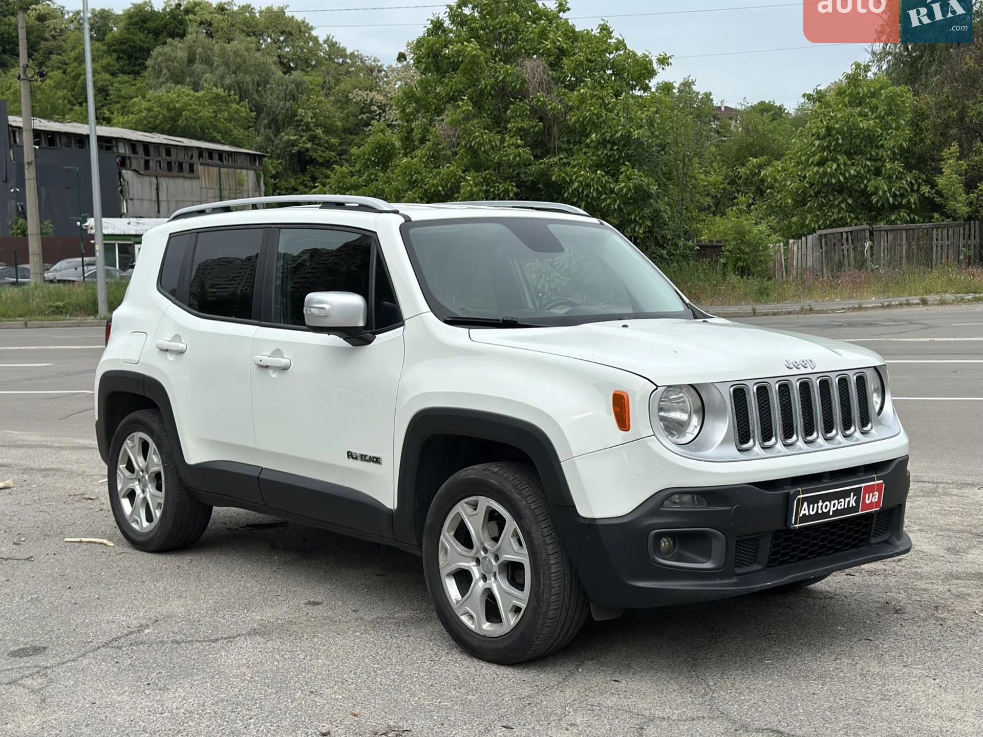 2015 Jeep Renegade - мініатюра 3