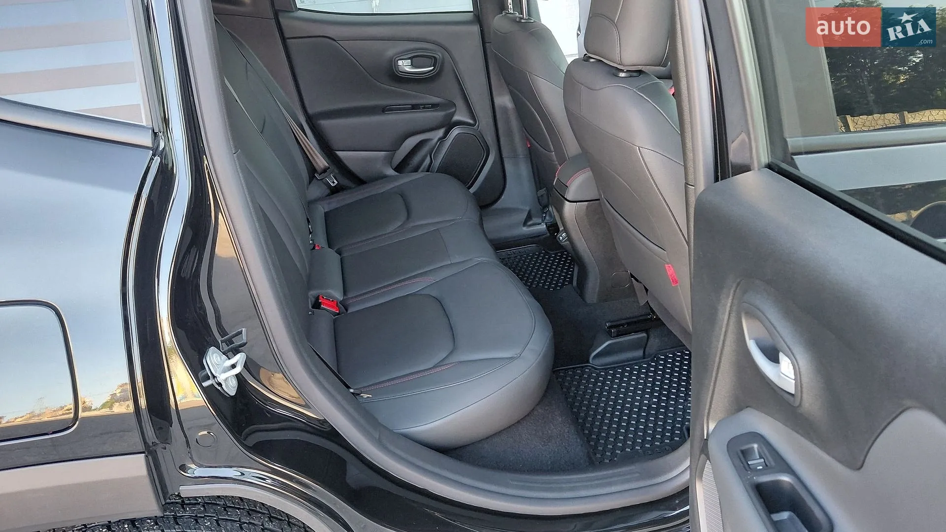 2023 Jeep Renegade - мініатюра 30