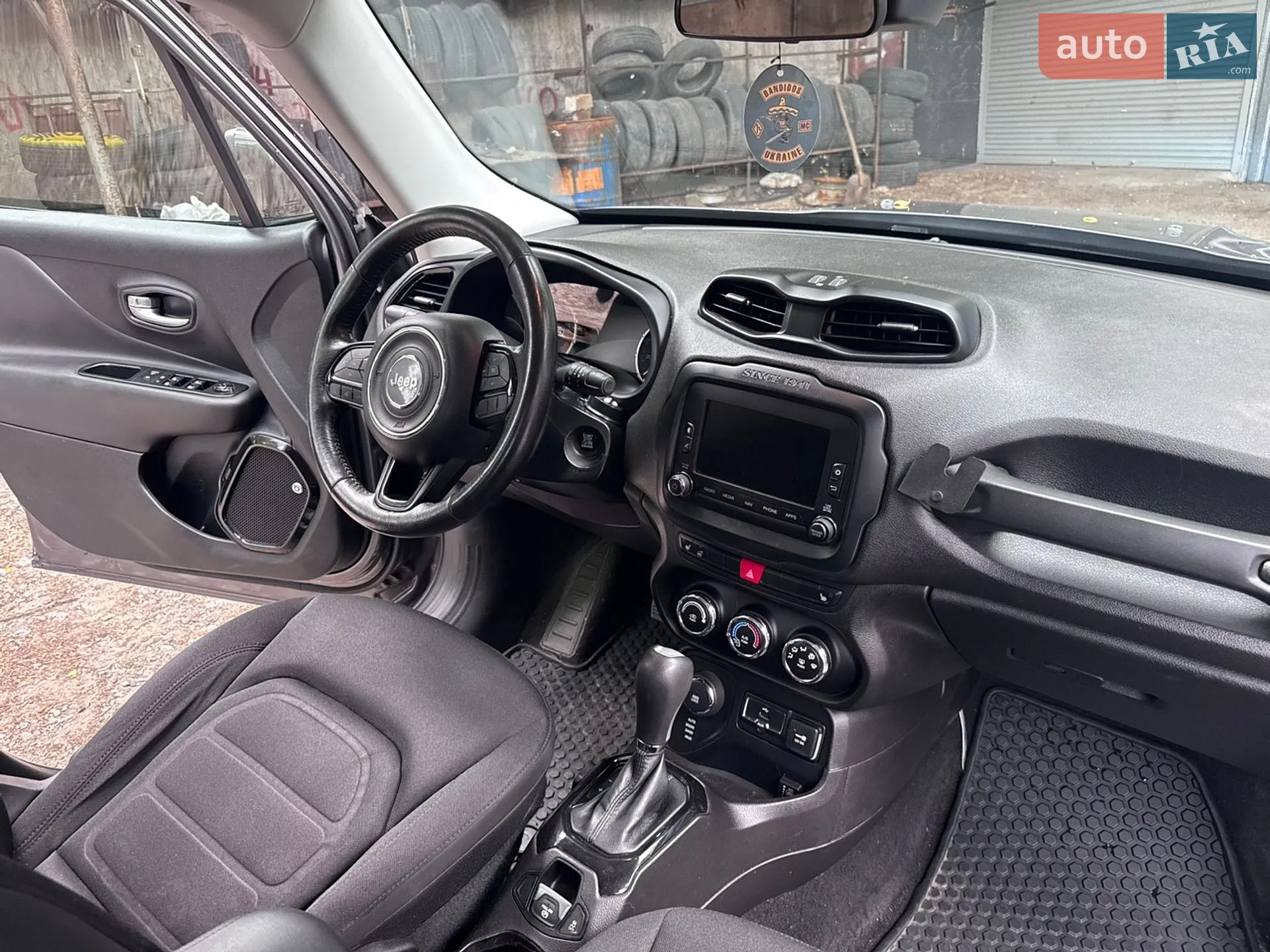 2017 Jeep Renegade - мініатюра 6