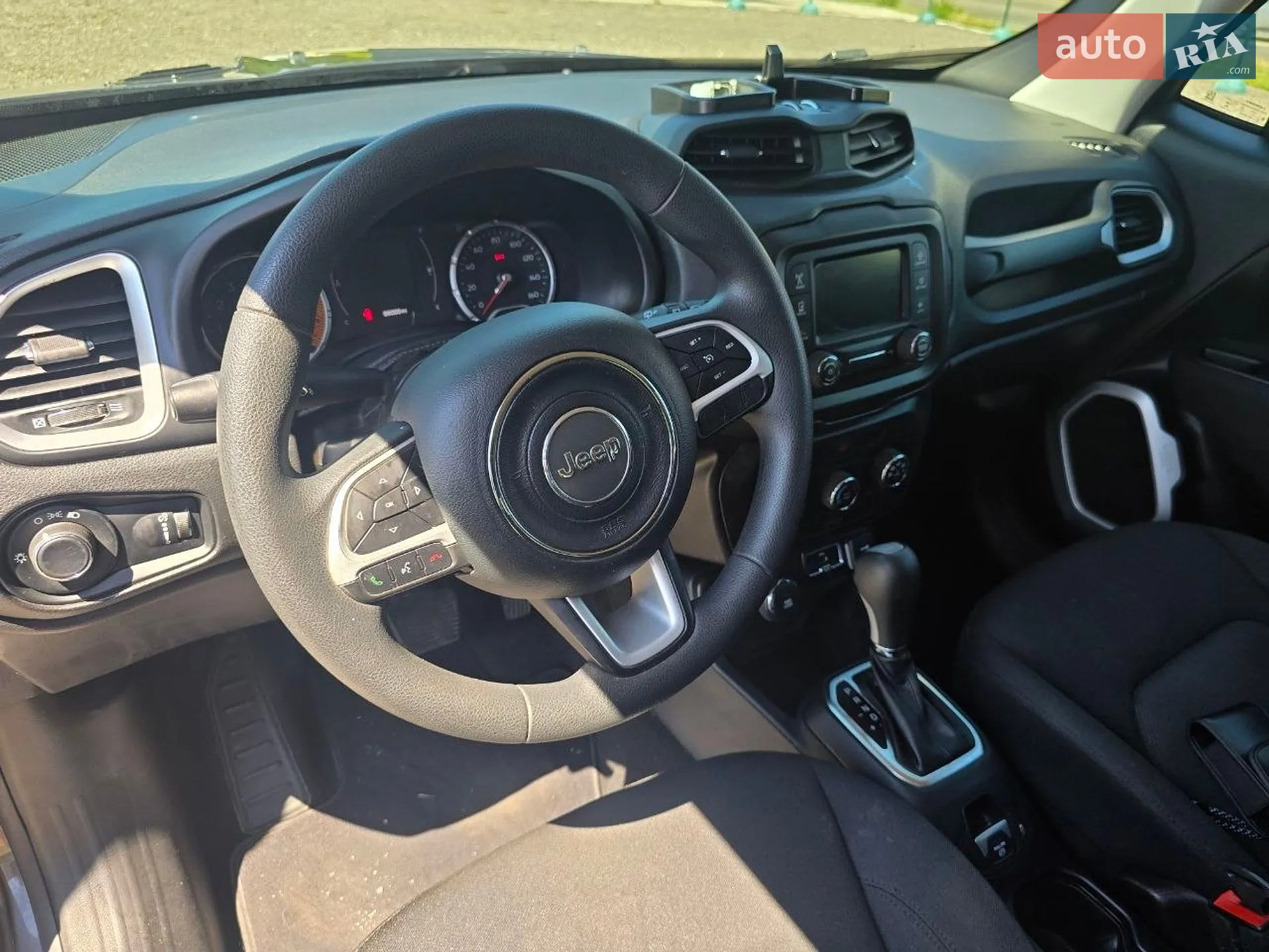 2020 Jeep Renegade - мініатюра 14