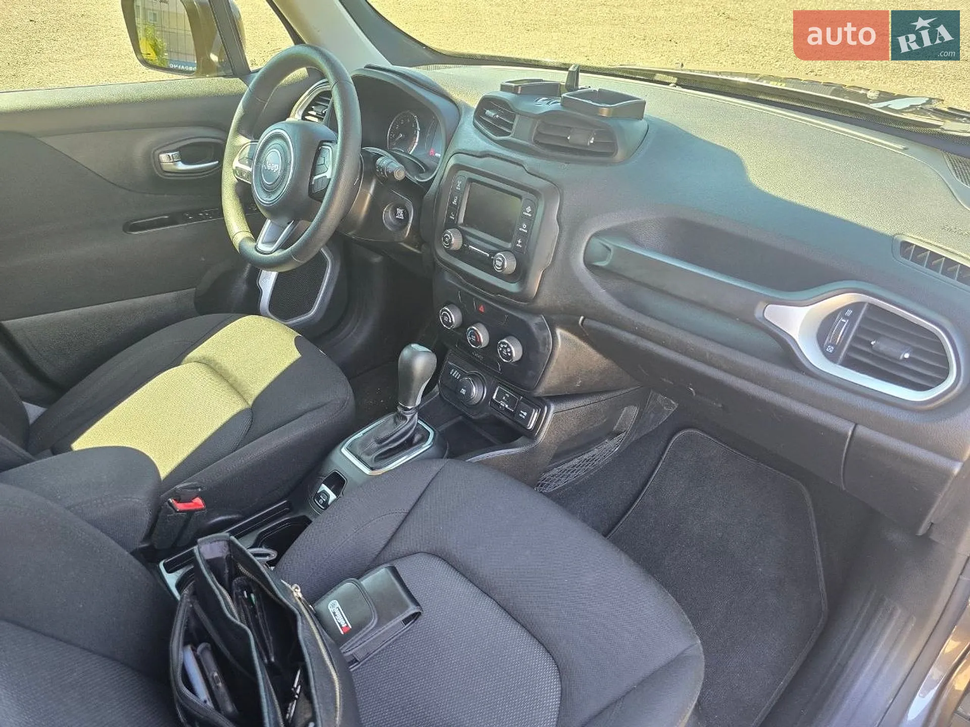 2020 Jeep Renegade - мініатюра 22