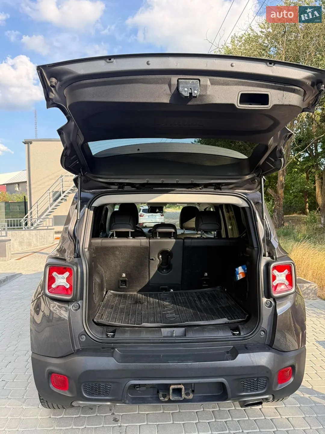 2020 Jeep Renegade - мініатюра 20