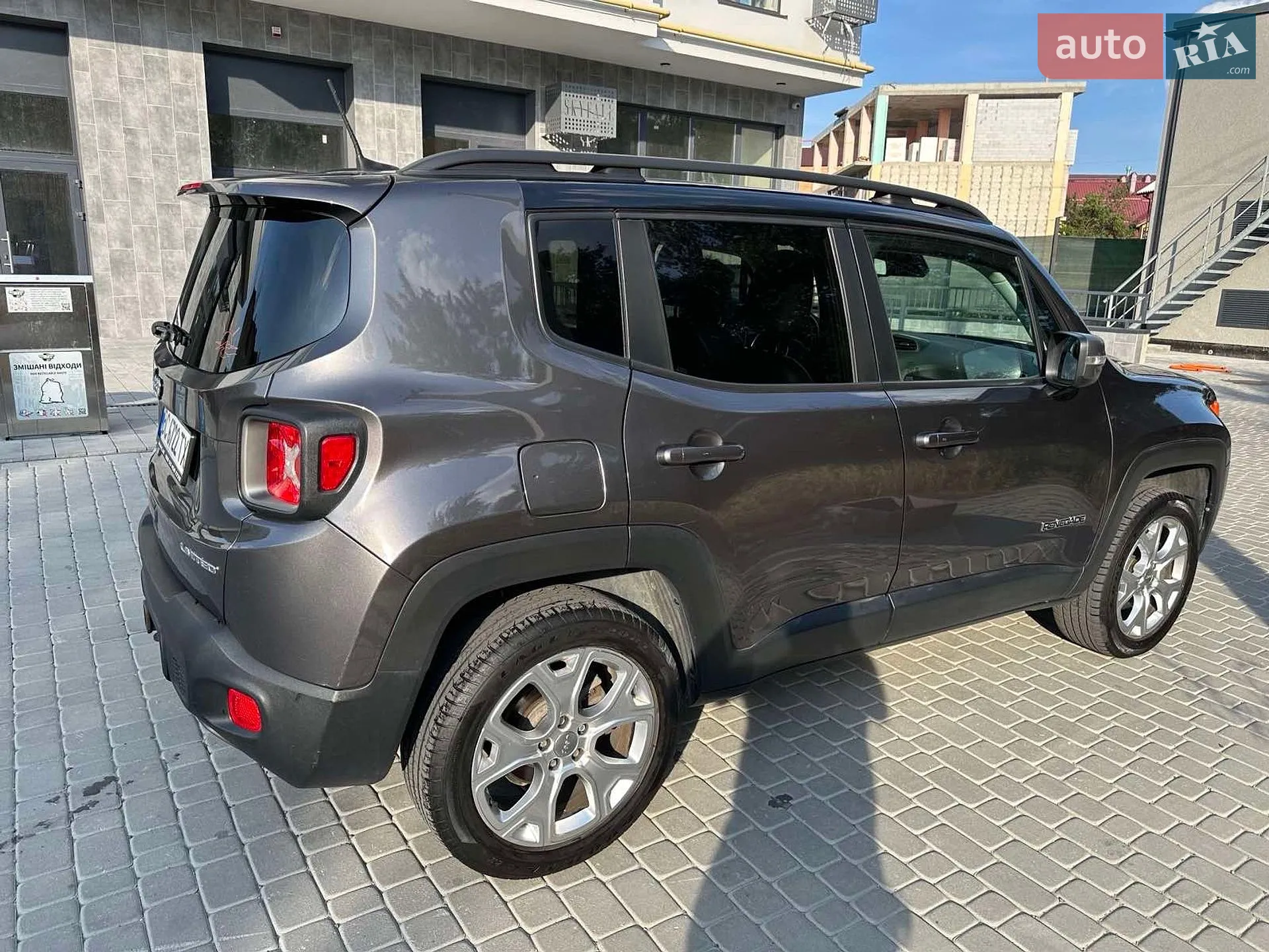 2020 Jeep Renegade - мініатюра 21