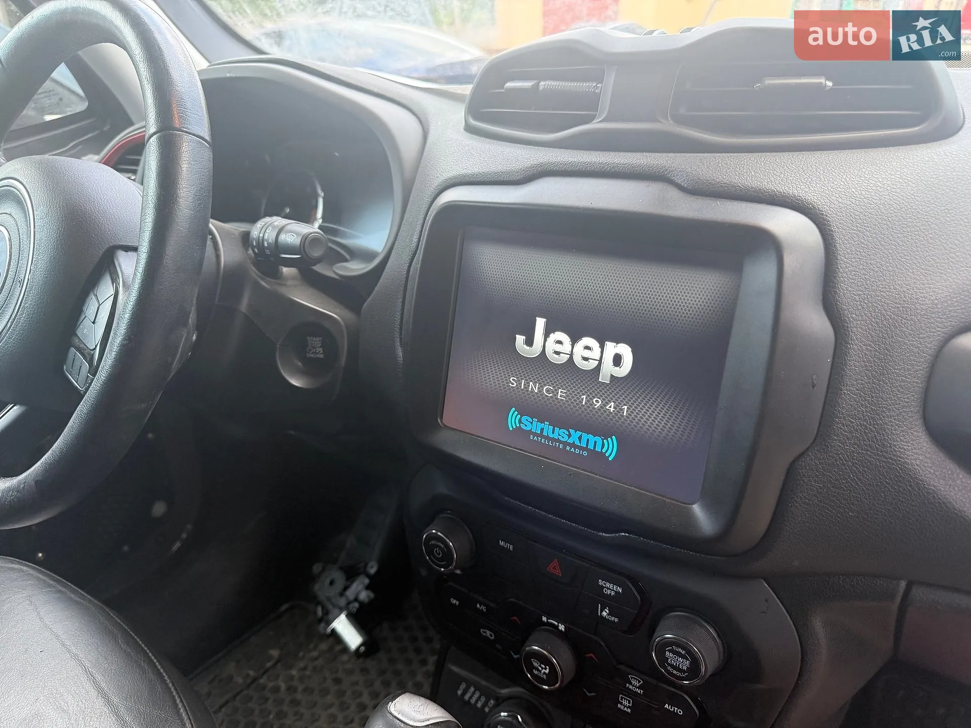2022 Jeep Renegade - мініатюра 16