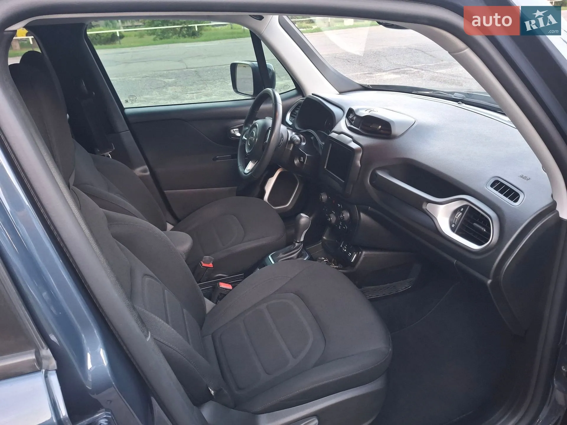 2020 Jeep Renegade - мініатюра 25