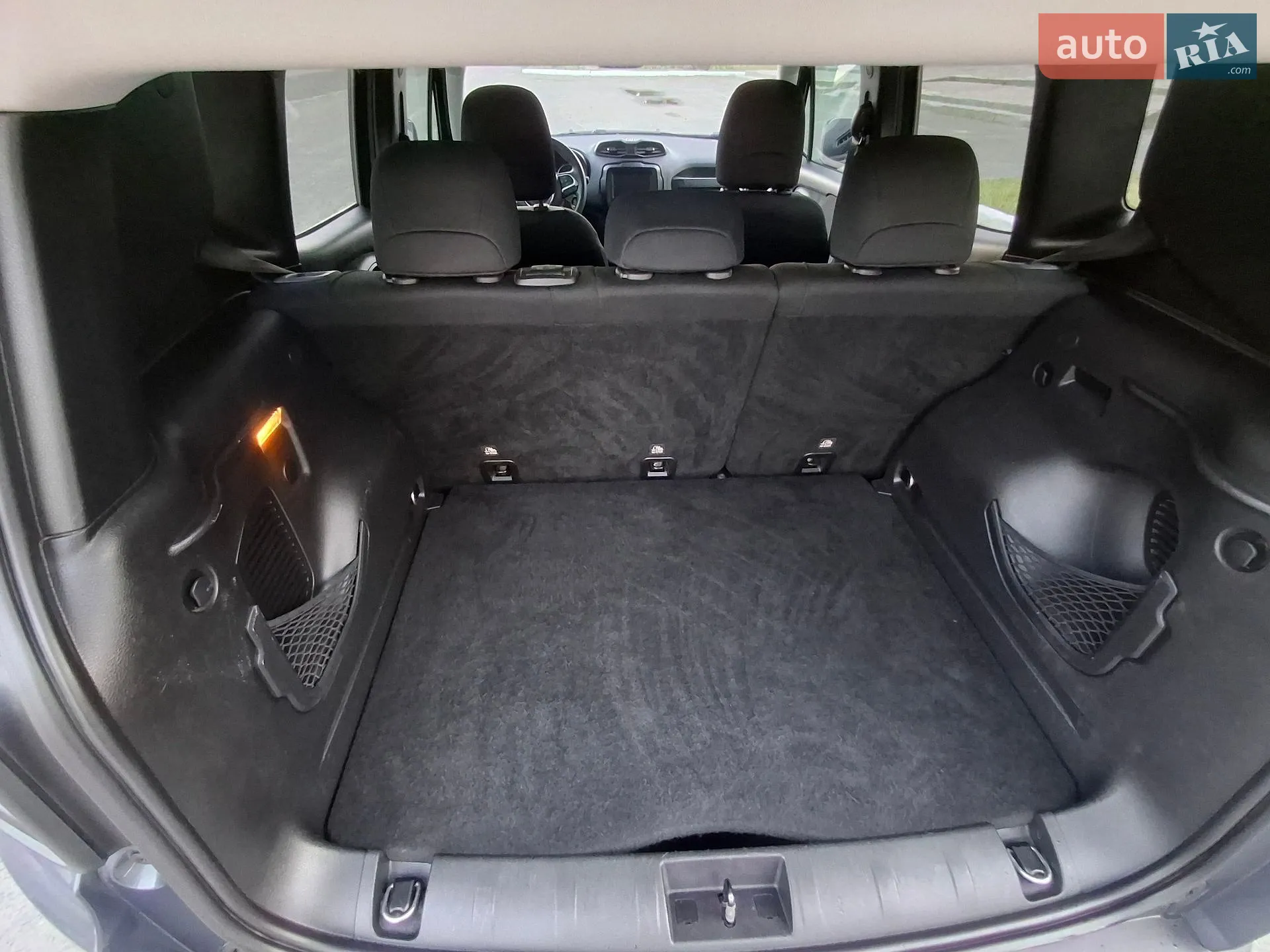 2020 Jeep Renegade - мініатюра 38