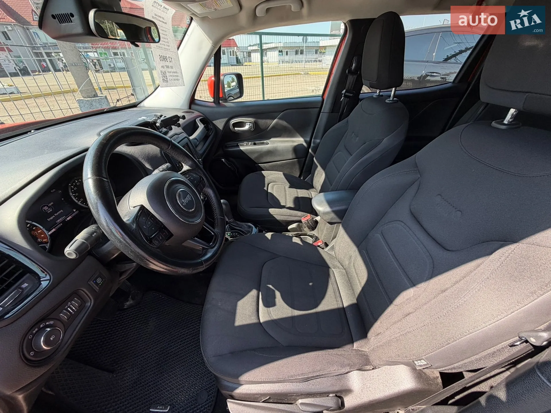 2017 Jeep Renegade - мініатюра 16